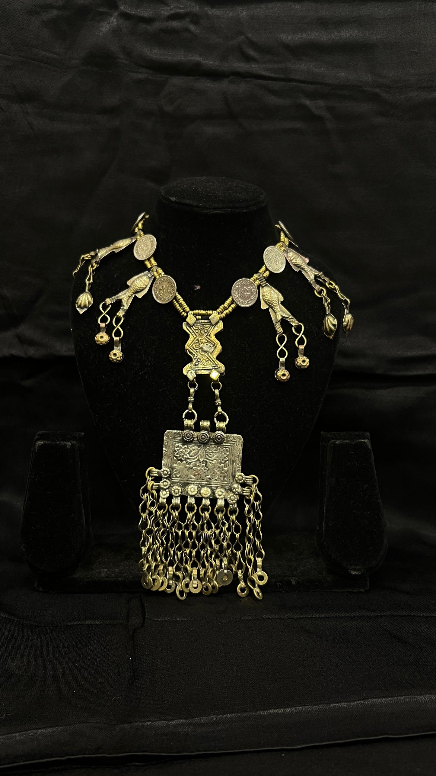 Afghani Necklace - Anjanase