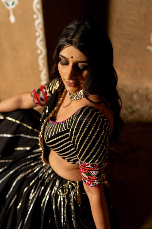 Black Patch Blouse - Anjanase