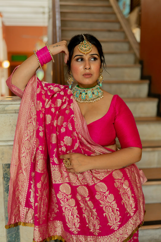 Gulaal Saree - Anjanase
