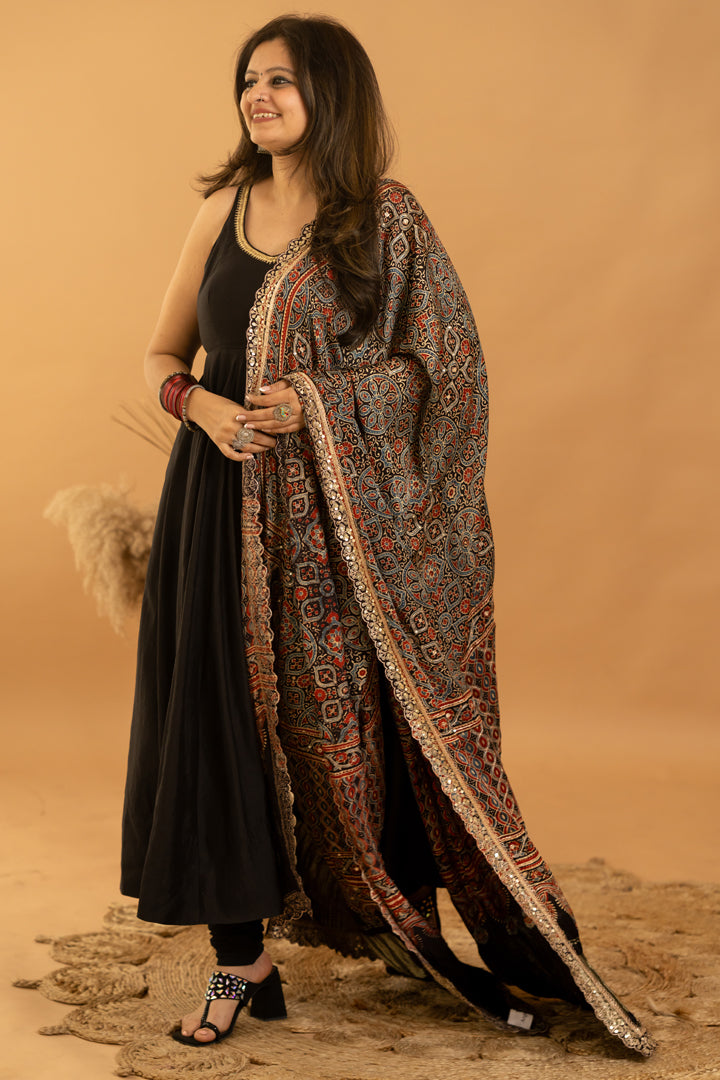 Black Anarkali Set - Anjanase