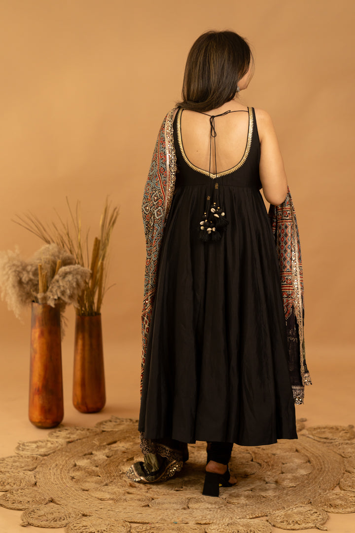 Black Anarkali Set - Anjanase