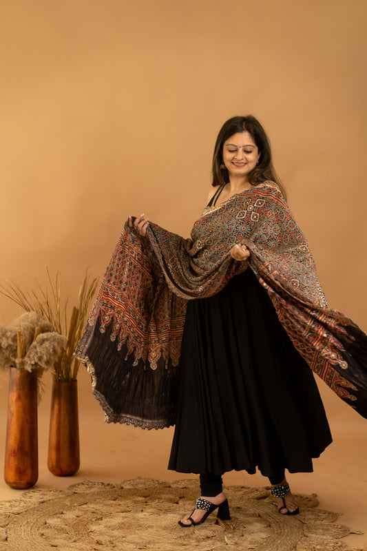 Black Anarkali Set - Anjanase