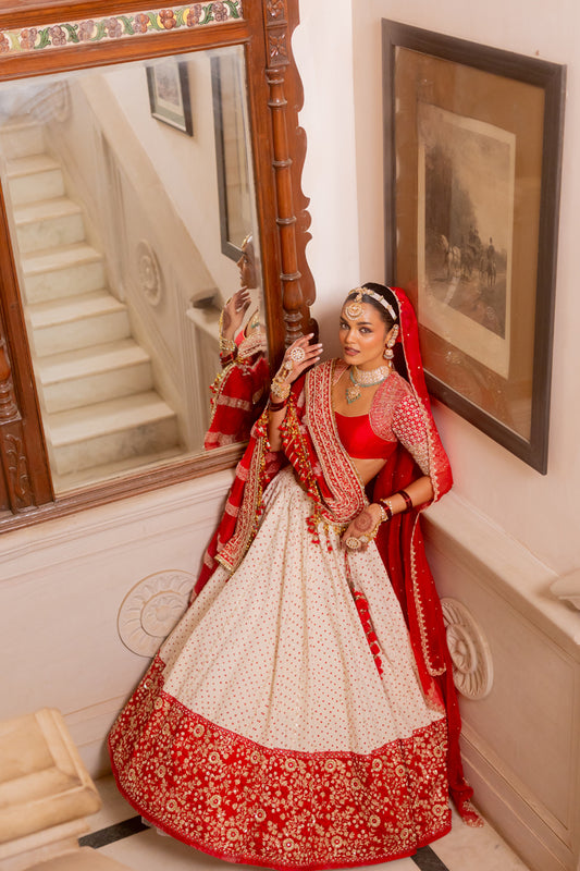 Dvija Lehenga Set
