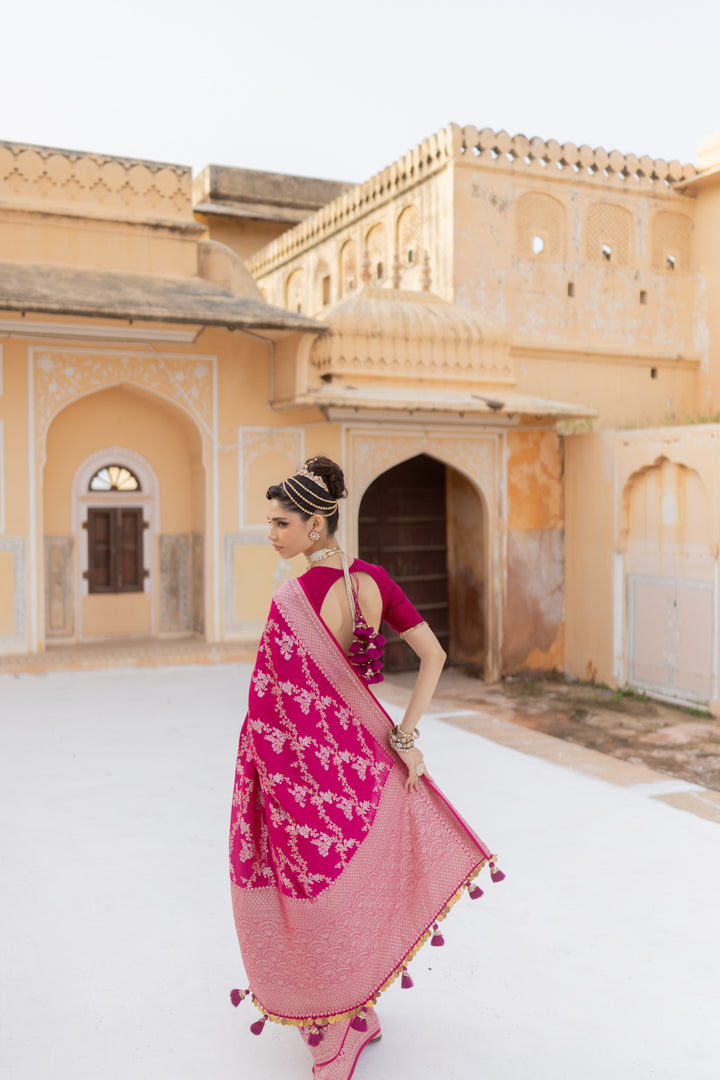 Gulabi Saree