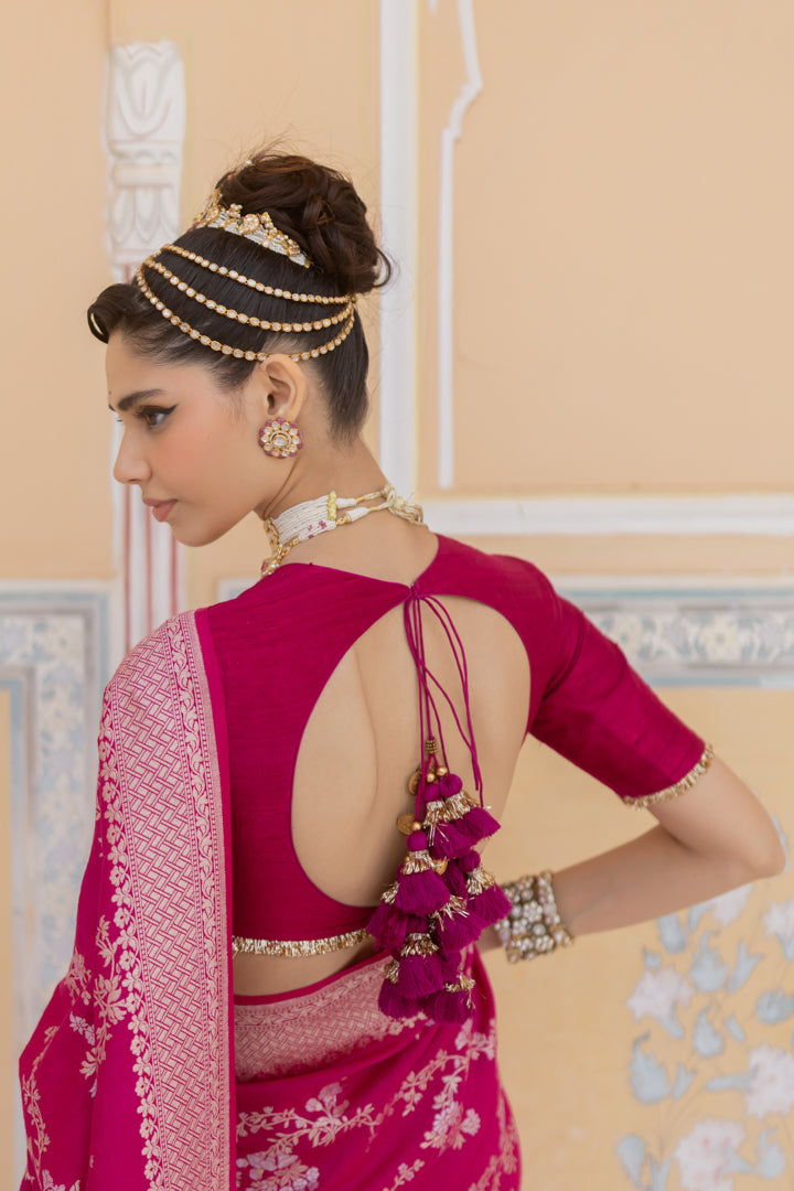 Gulabi Saree