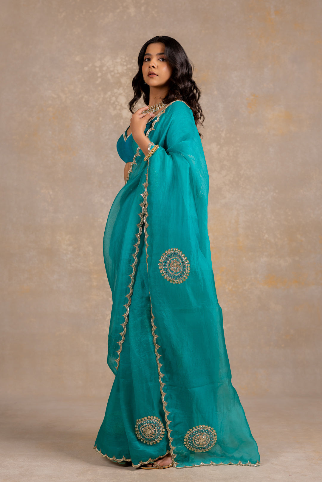 Sara Saree