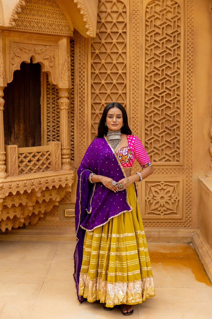 Mustard Green Gradation Skirt