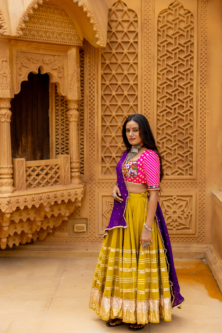 Mustard Green Gradation Skirt
