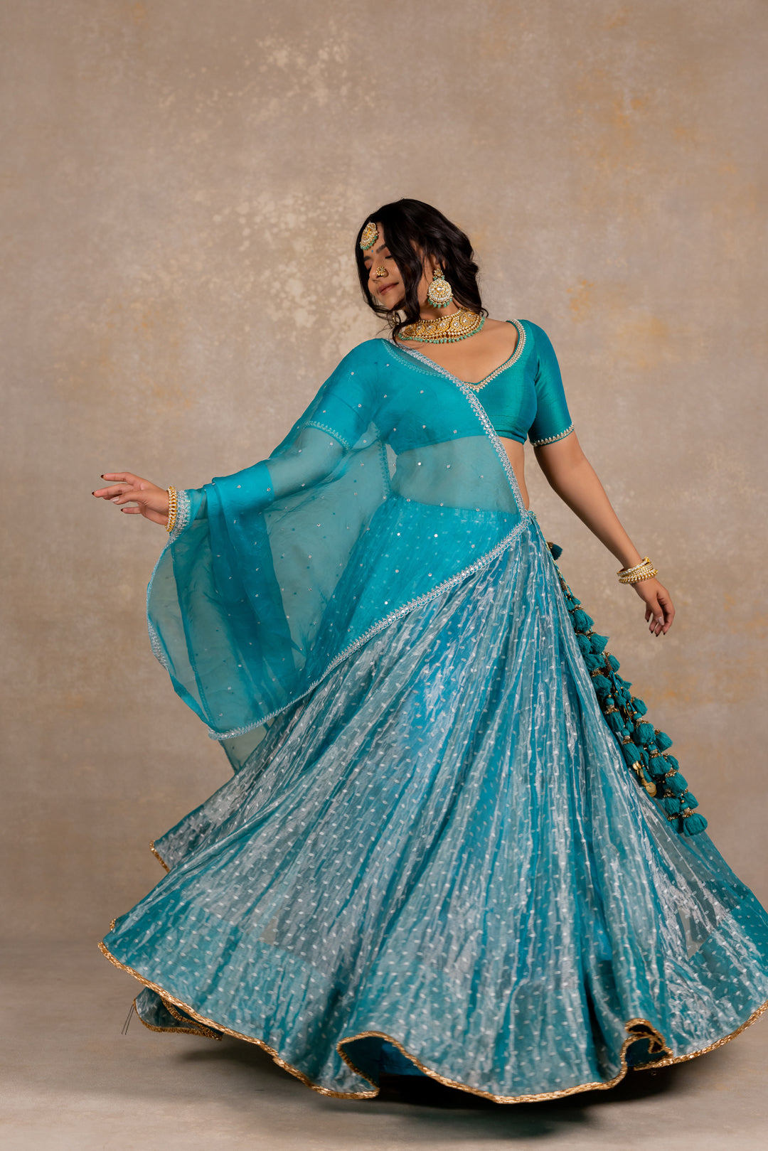 Raashi Lehenga Set