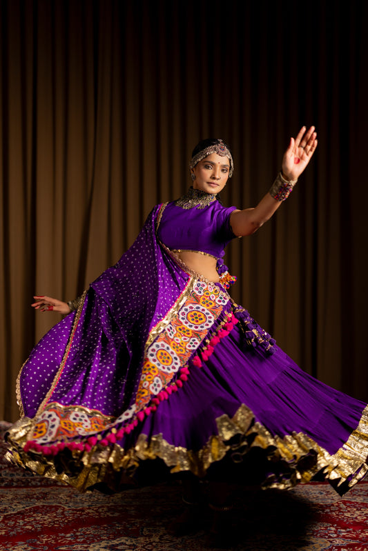 Jhamku Lehenga Set