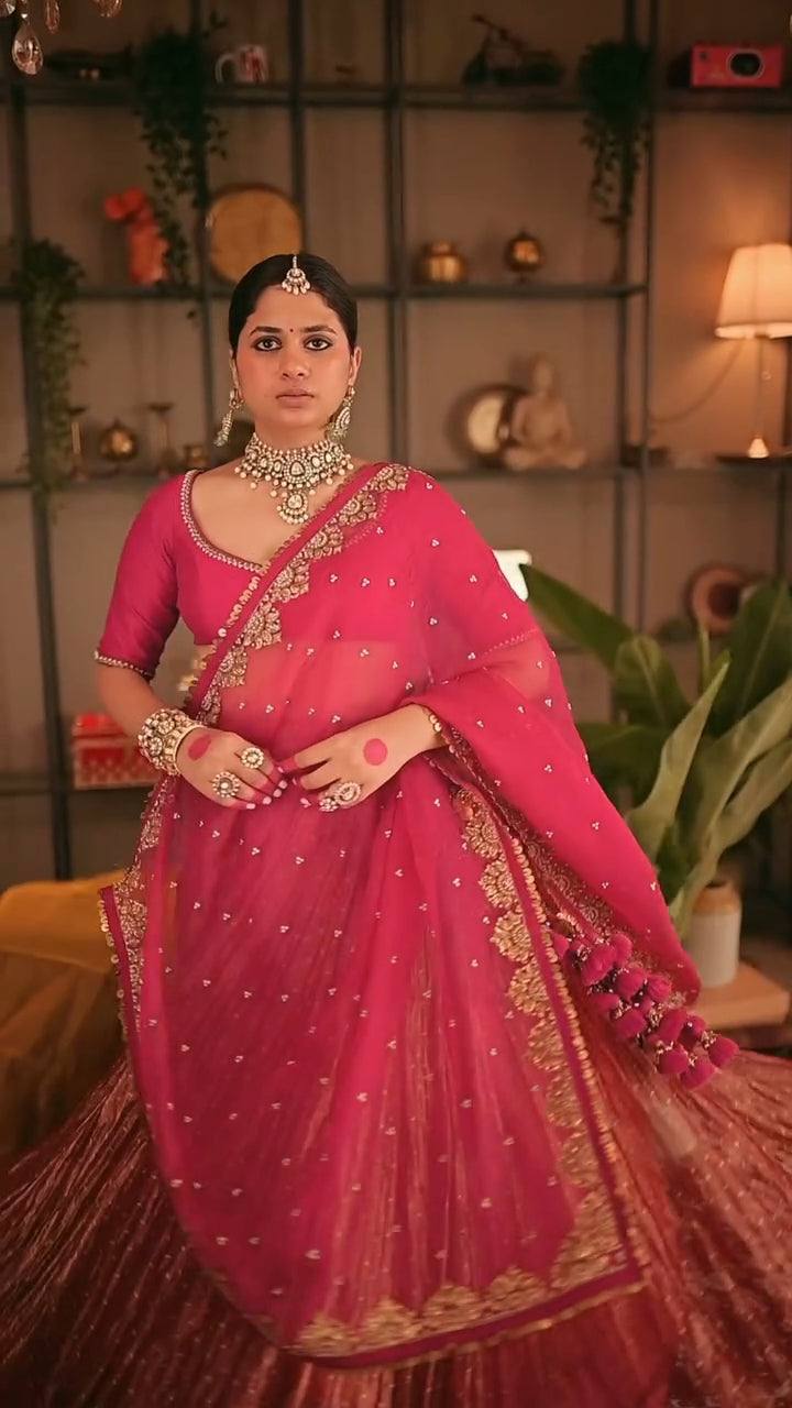 Srishti Dani Lehenga Set
