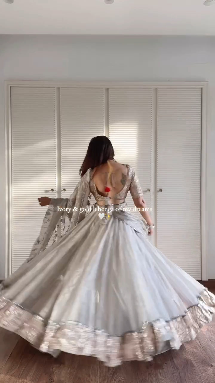 Urmi Daga Lehenga Set