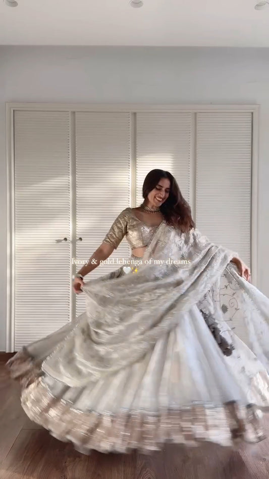 Urmi Daga Lehenga Set