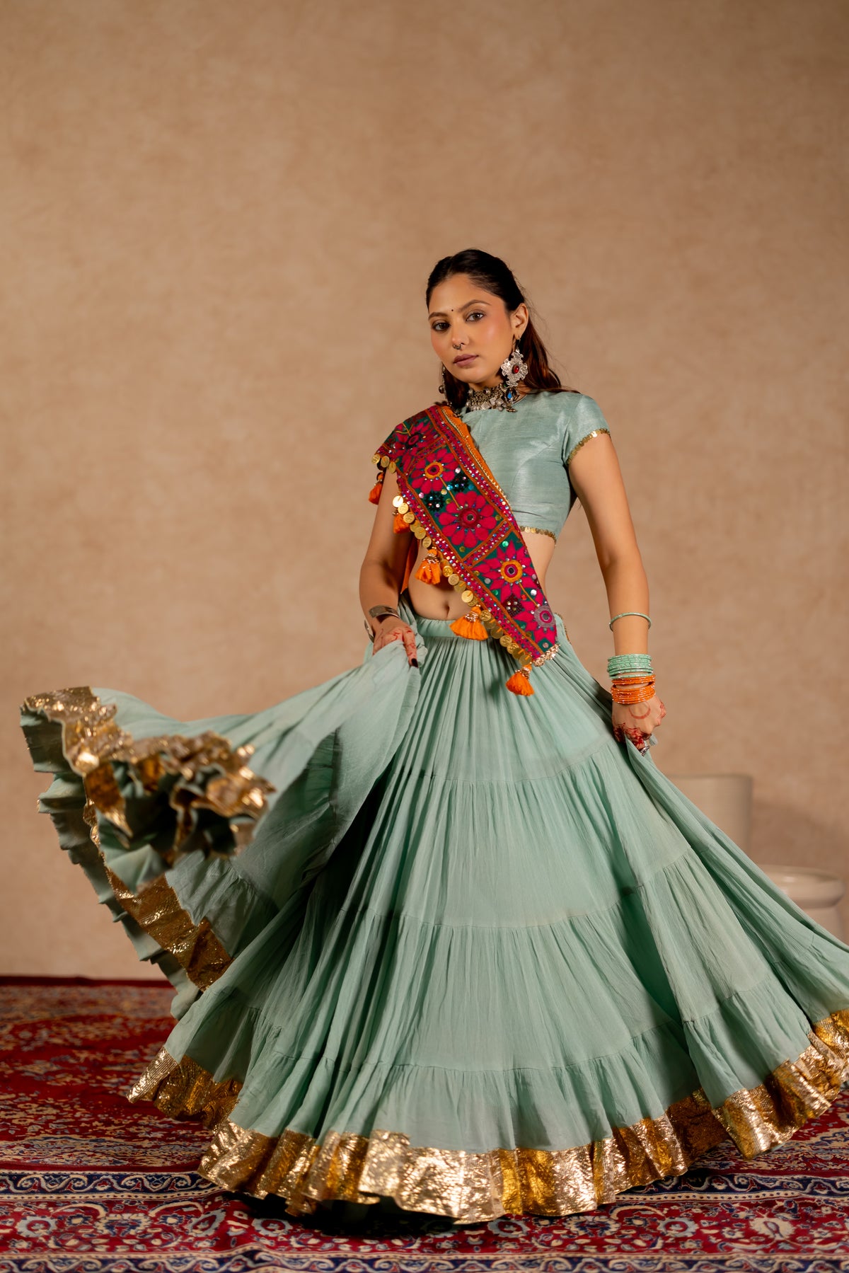 Jhamku Lehenga Set