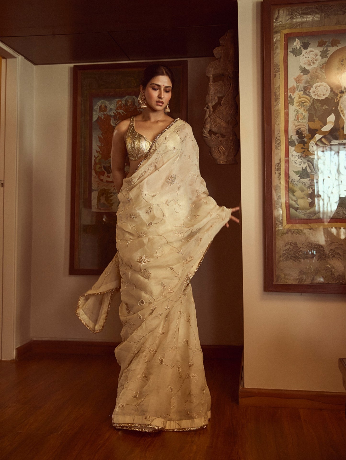 Pranutan Saree
