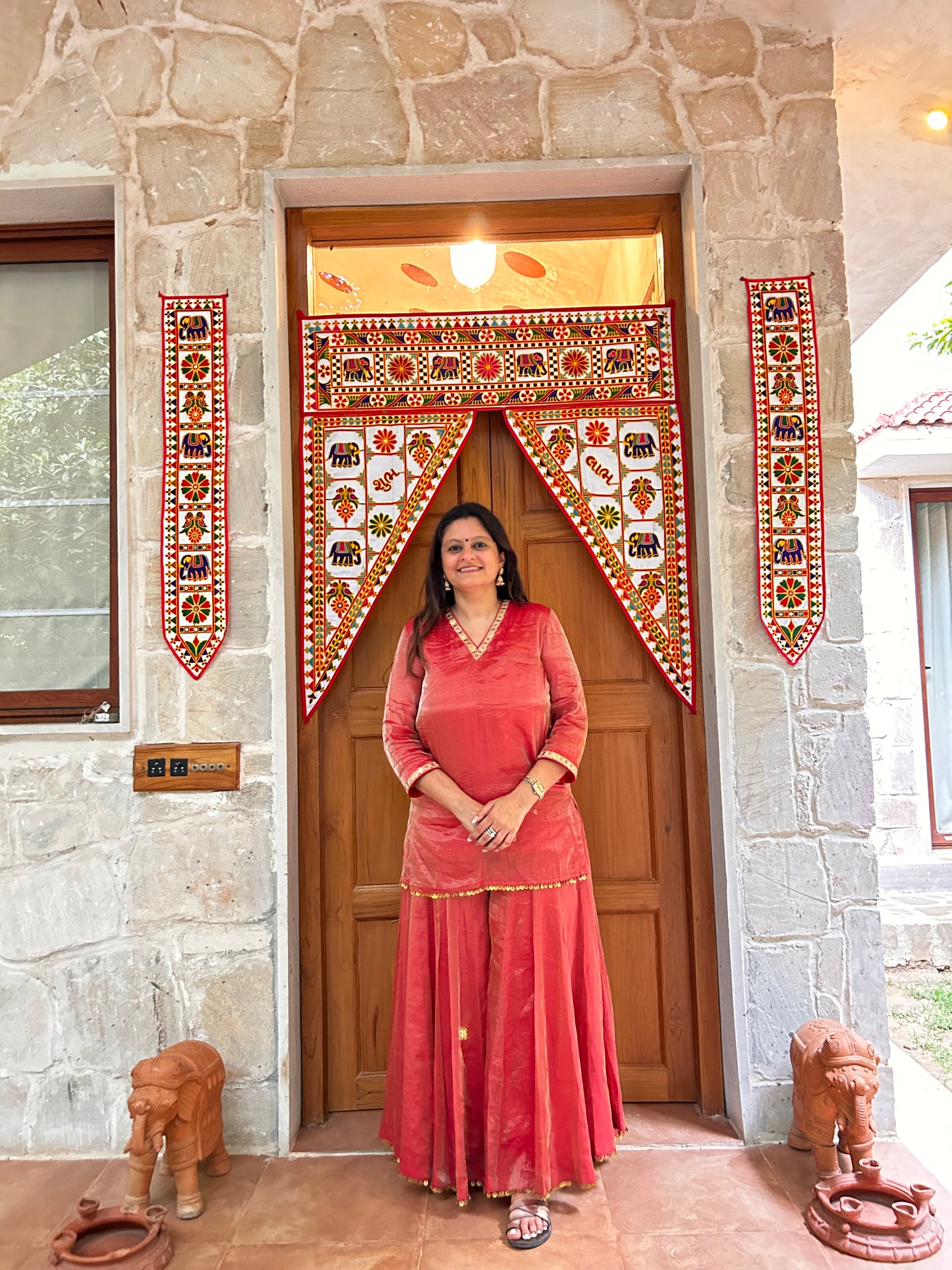 Inaaya Sharara Set