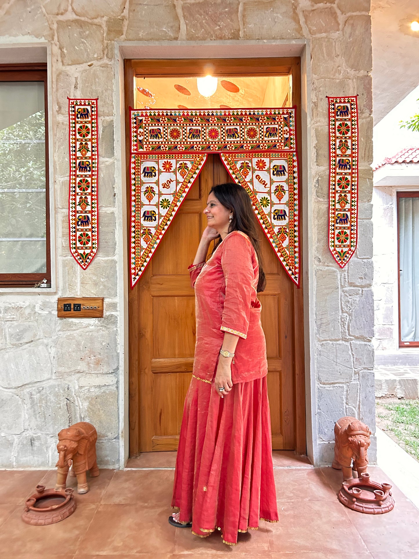 Inaaya Sharara Set