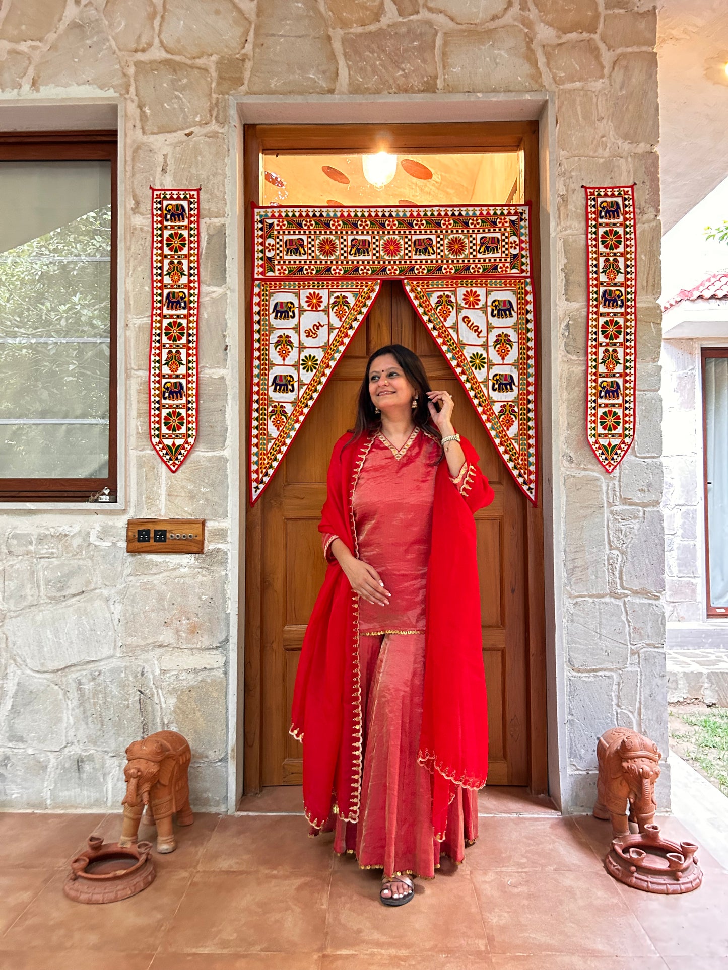 Inaaya Sharara Set