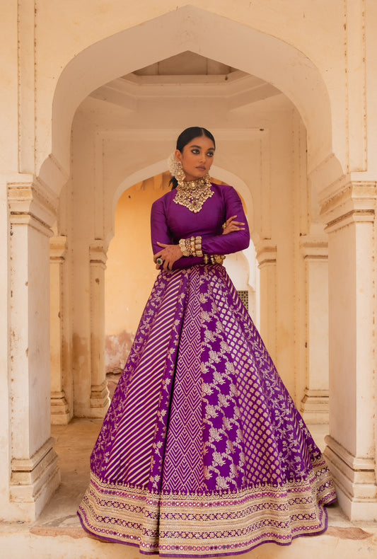 Hansikha Lehenga