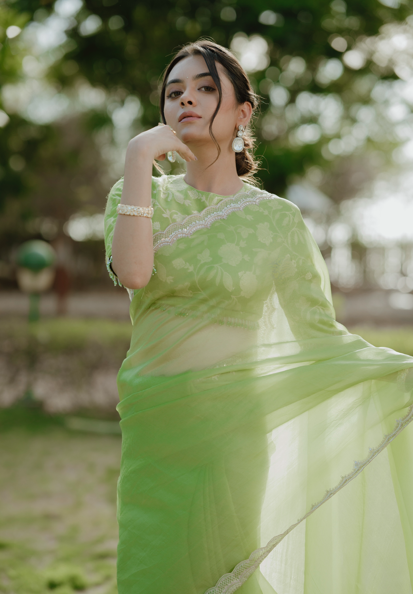 Zoe Saree