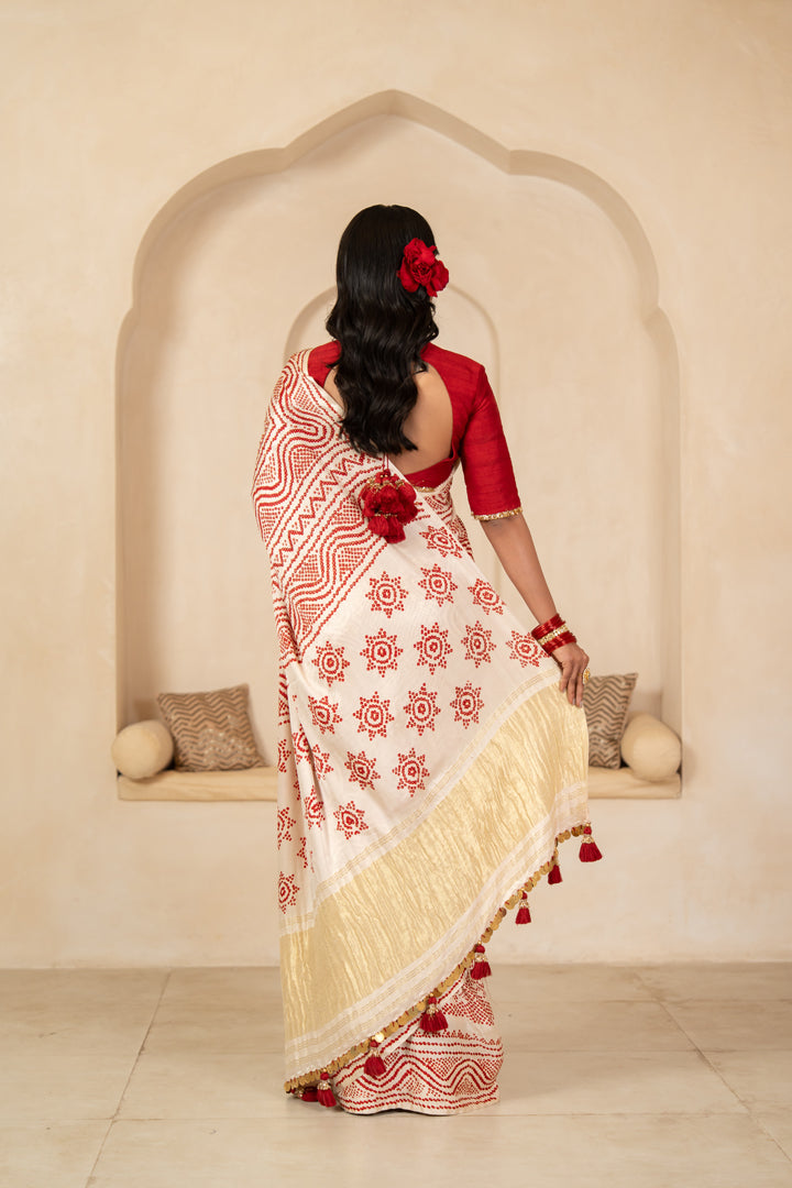 Nia Saree