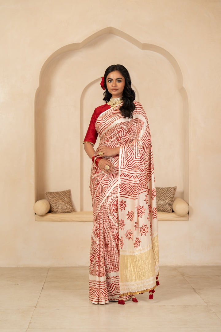 Nia Saree