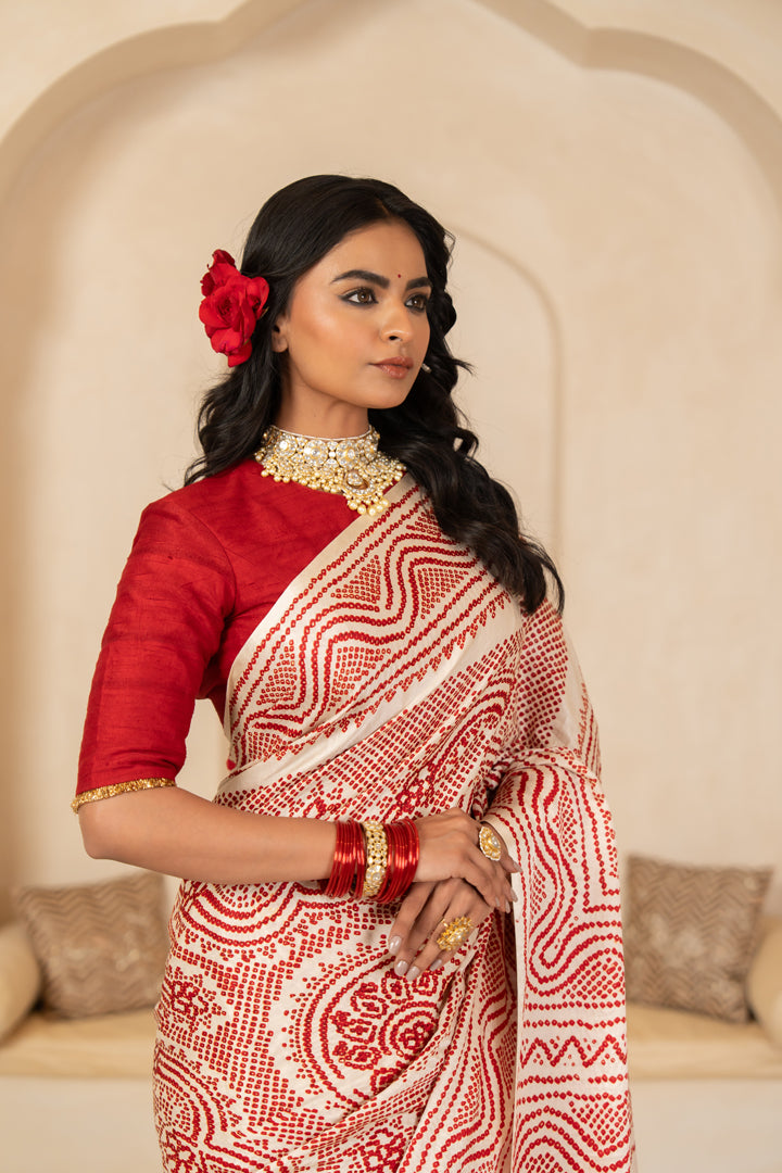 Nia Saree