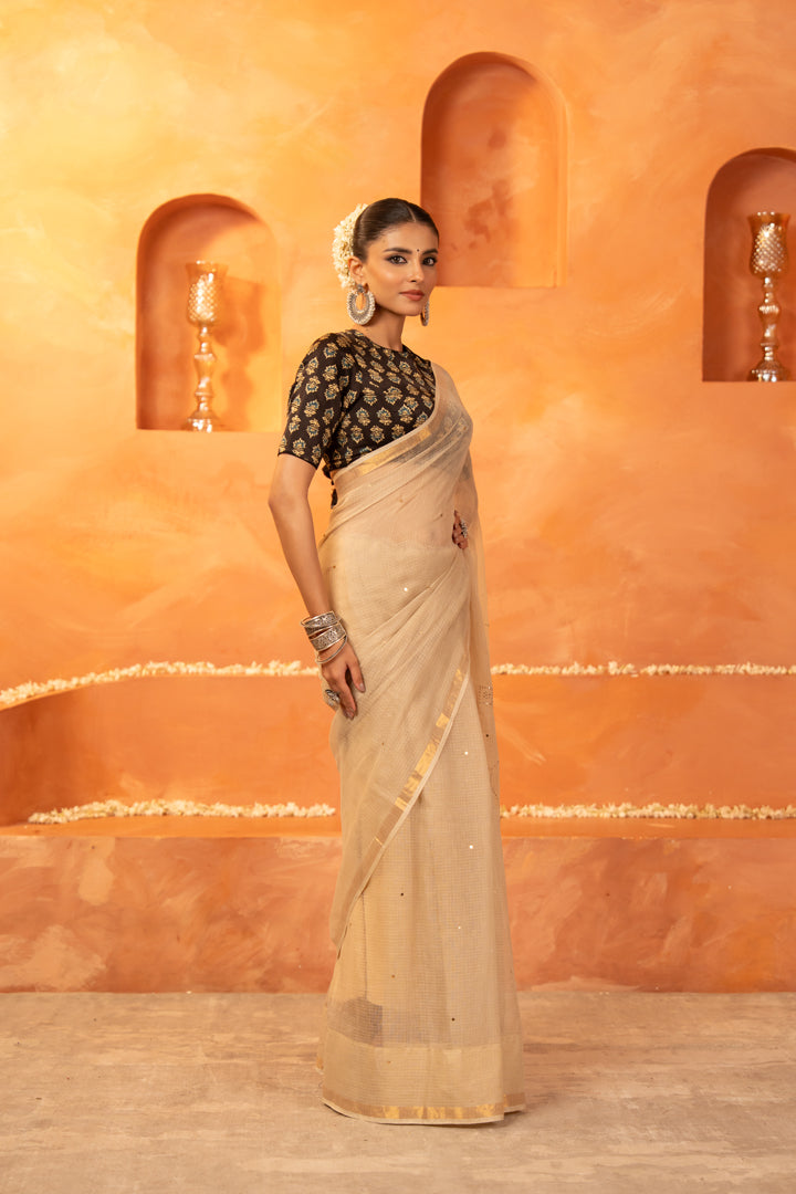 Sumukhi Saree