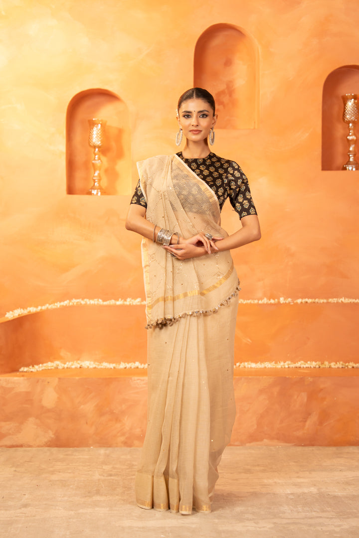Sumukhi Saree