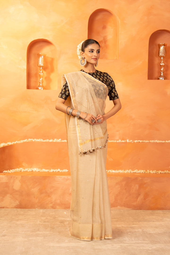 Sumukhi Saree