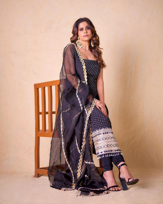 Sai Tamhankar Kurta set