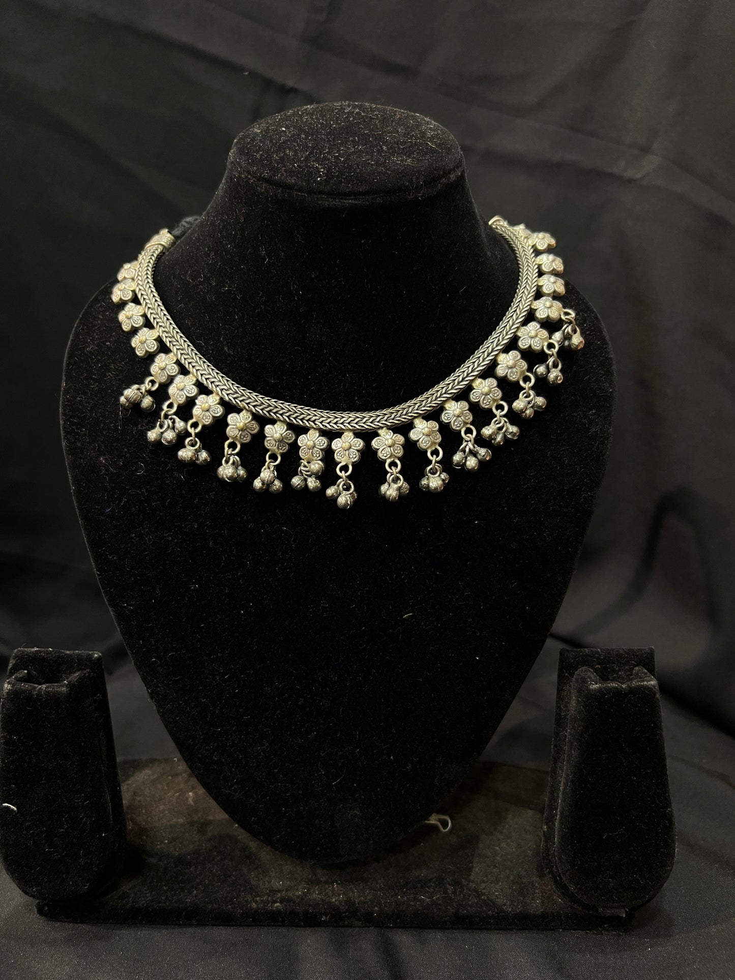 Oxidised Choker