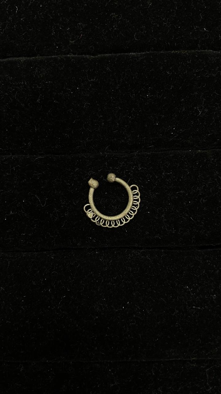 Oxidised Nose Pin