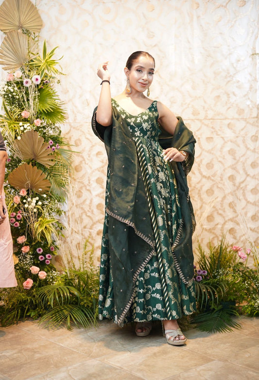 Sara Kukreja Anarkali Set