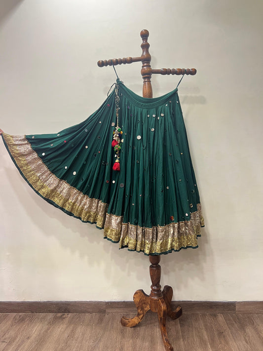 Self-Color Mirror Skirt