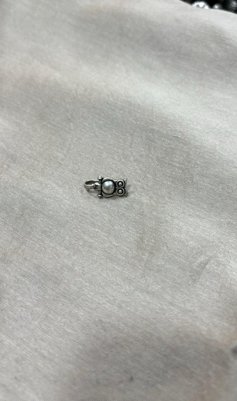 Oxidised Nose Pin