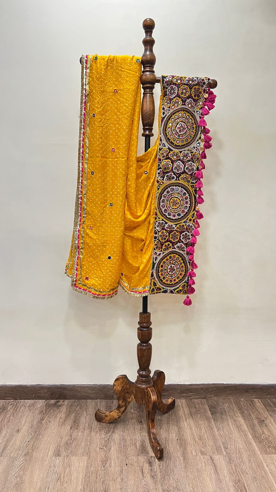 Bandhani With Patchwork Dupatta