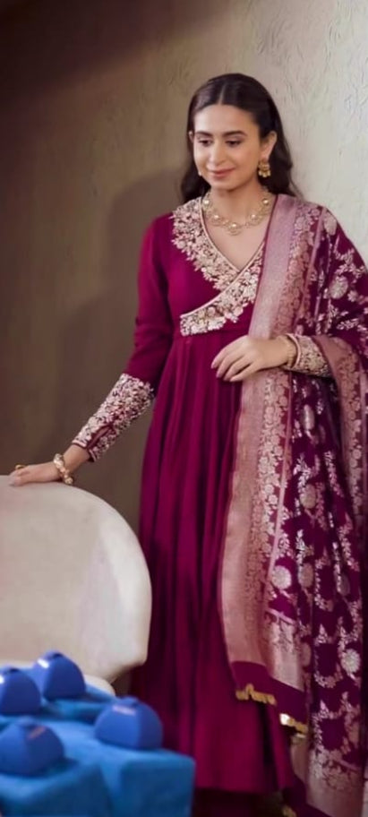 Kinjal Dave Angarkha Set - Anjanase