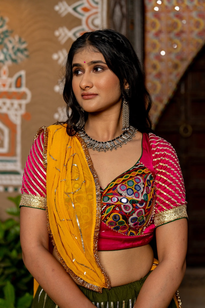 Pink Gaji Toi Blouse