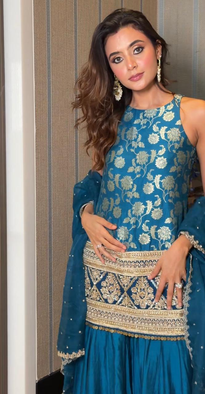 Sonali Singh - Ayra Sharara Set