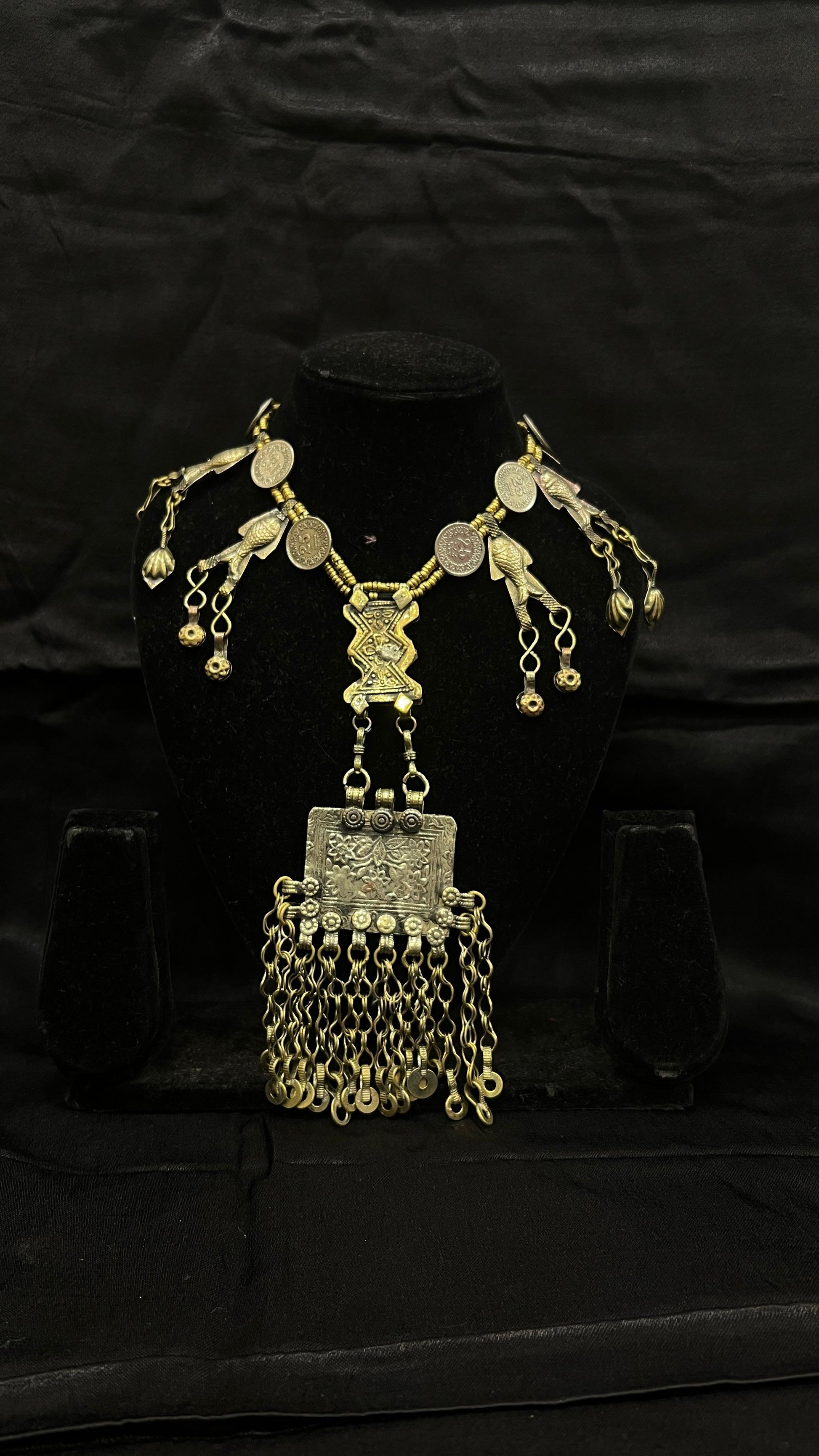 Afghani Necklace - Anjanase