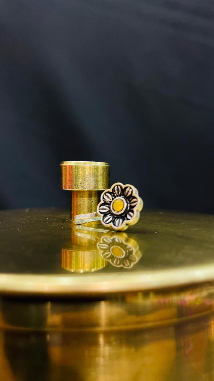 Oxidised Nose Pin