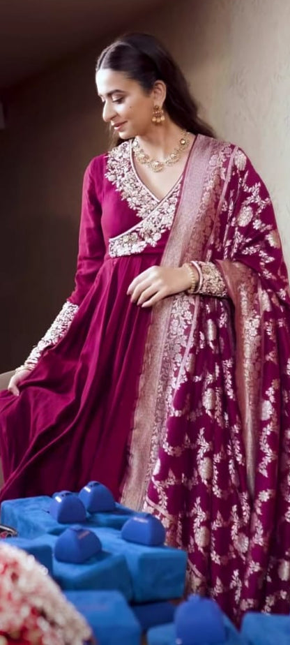 Kinjal Dave Angarkha Set - Anjanase
