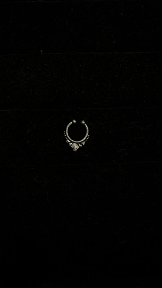 Oxidised Nose Pin