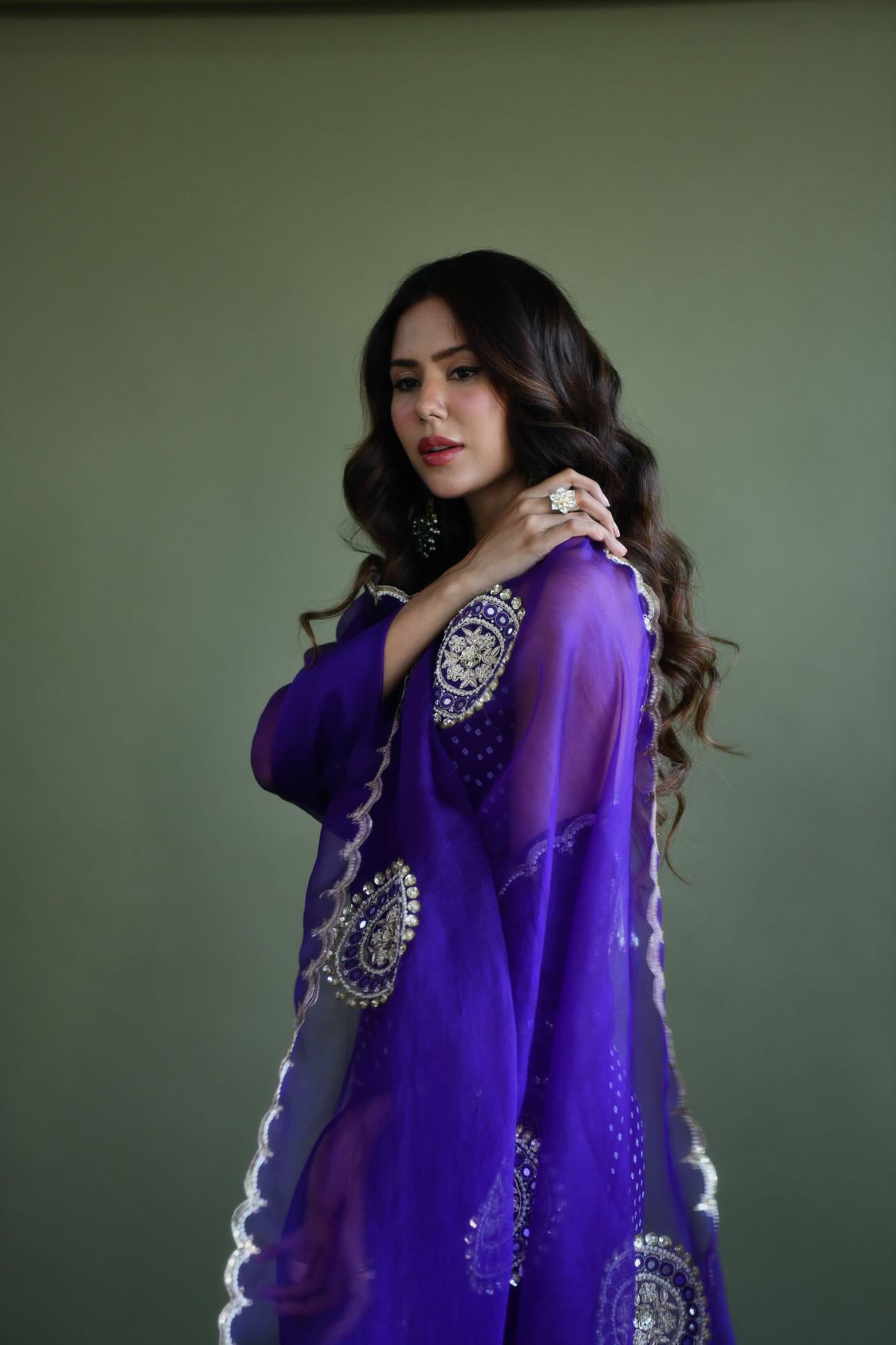 Sonam Bajwa Kurta Set