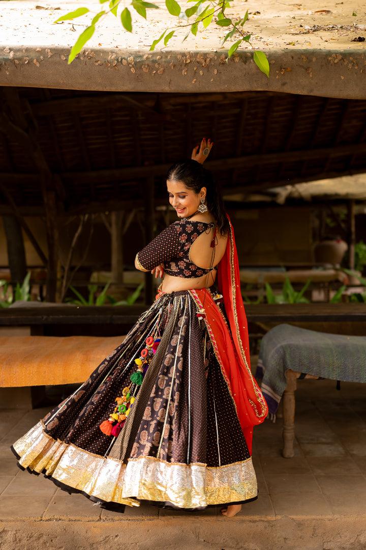 Black Gamthi Lehenga Set - Anjanase