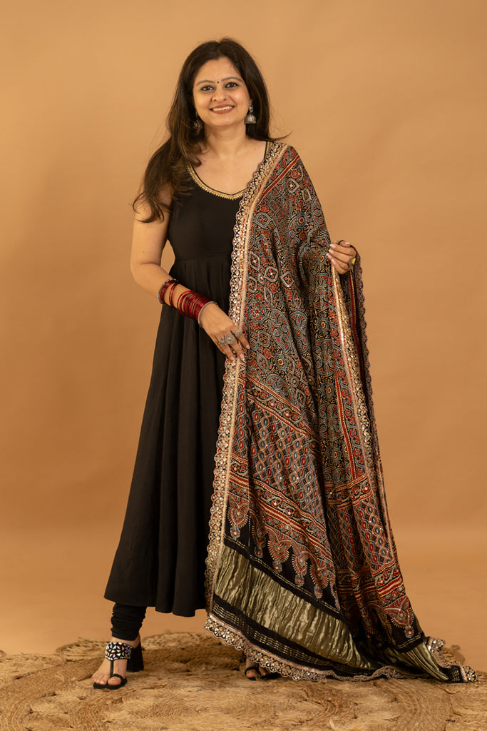 Black Anarkali Set - Anjanase