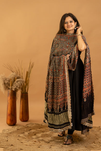 Black Anarkali Set - Anjanase