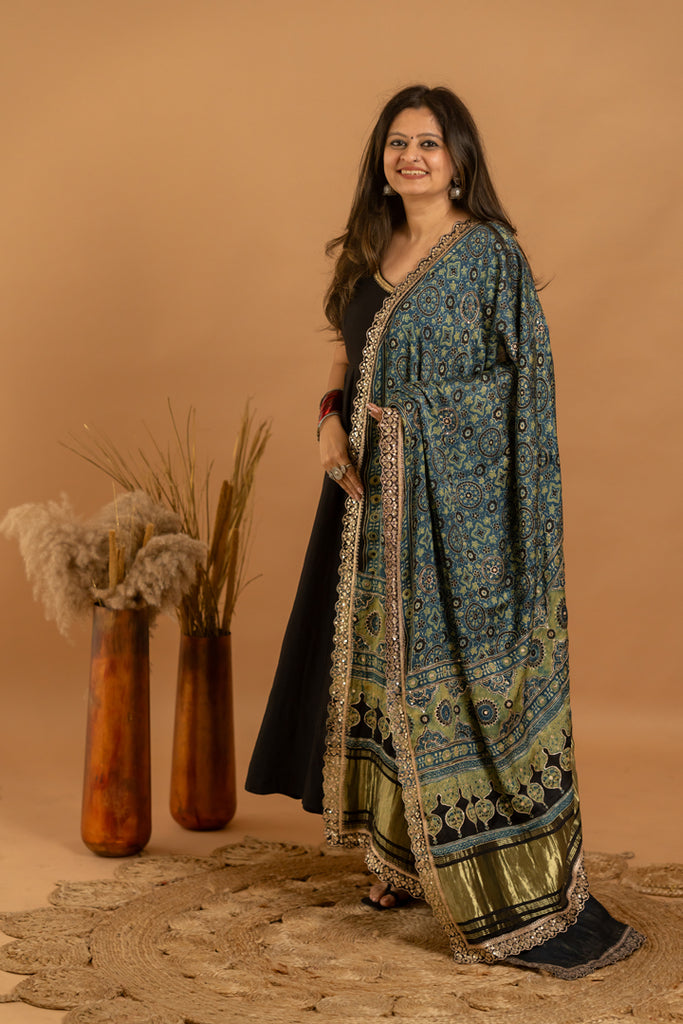 Black Anarkali Set - Anjanase