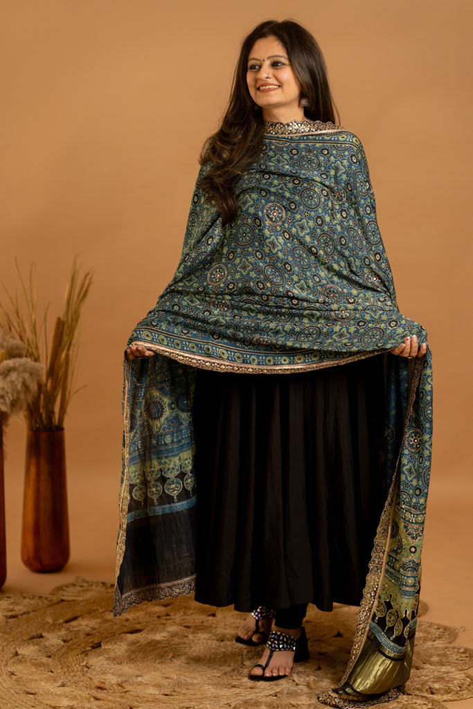 Black Anarkali Set - Anjanase